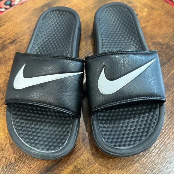 Nike Other - Nike Slides Men’s sz 8 Like new